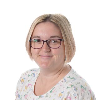 <p>Miss M. Harris</p>